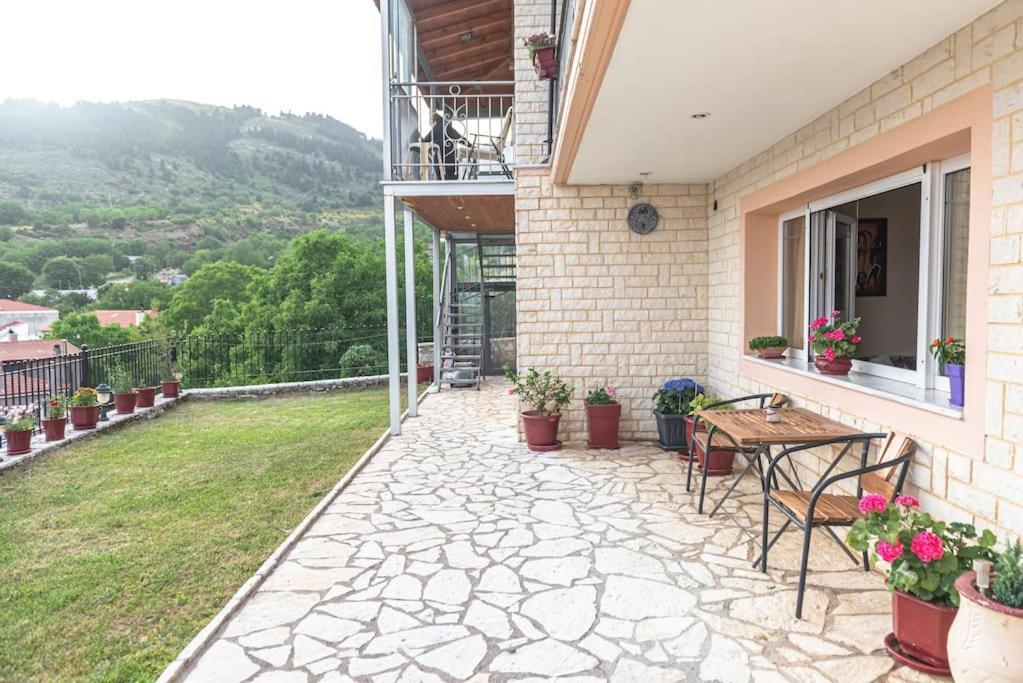 카페니시온 Dimitri'S Mountain House 아파트 외부 사진